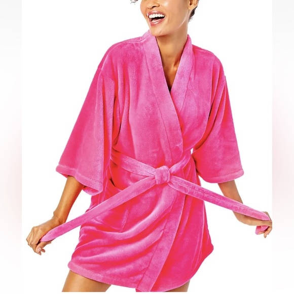 Lilly Pulitzer Elaine Fleece Robe in Pink Grenadine NWT - sz Large/X-Large $138 - Picture 3 of 10